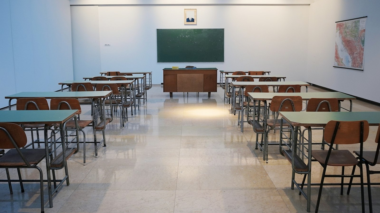 Aula escolar — contexto educativo